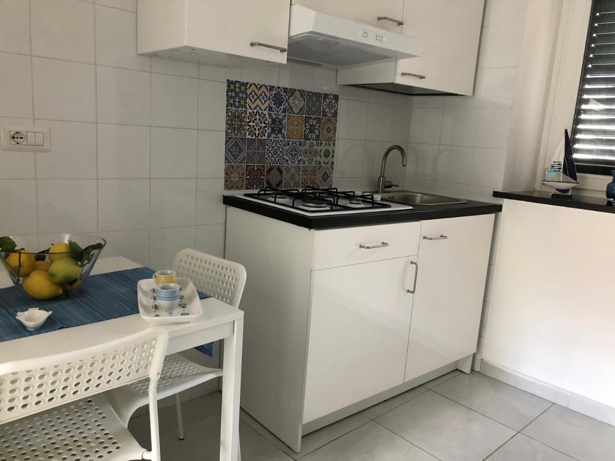 Stabia Holiday House กาสเตลลัมมาเร ดิ สตาเบีย ภายนอก รูปภาพ