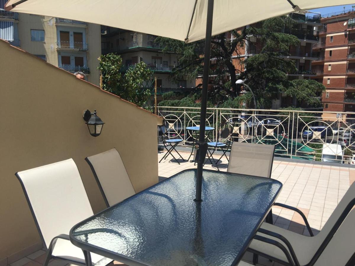 Stabia Holiday House กาสเตลลัมมาเร ดิ สตาเบีย ภายนอก รูปภาพ