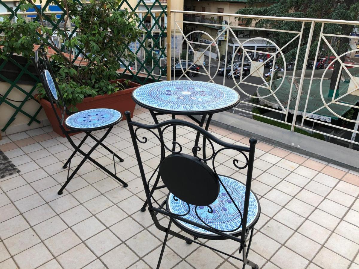 Stabia Holiday House กาสเตลลัมมาเร ดิ สตาเบีย ภายนอก รูปภาพ