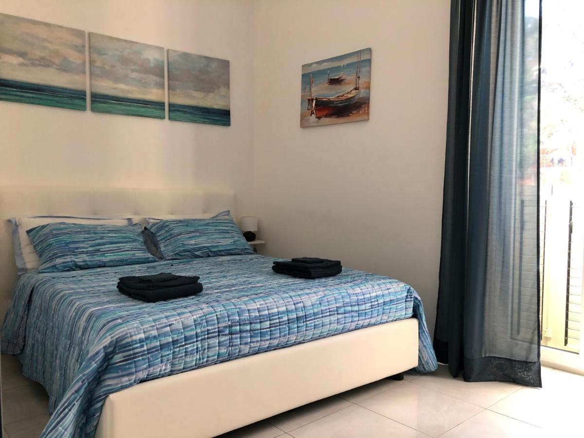 Stabia Holiday House กาสเตลลัมมาเร ดิ สตาเบีย ภายนอก รูปภาพ